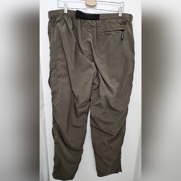 The North Face Men's Nylon Cargo Pants Green Brown Adjustable Waist Size XL - Picture 9 of 10